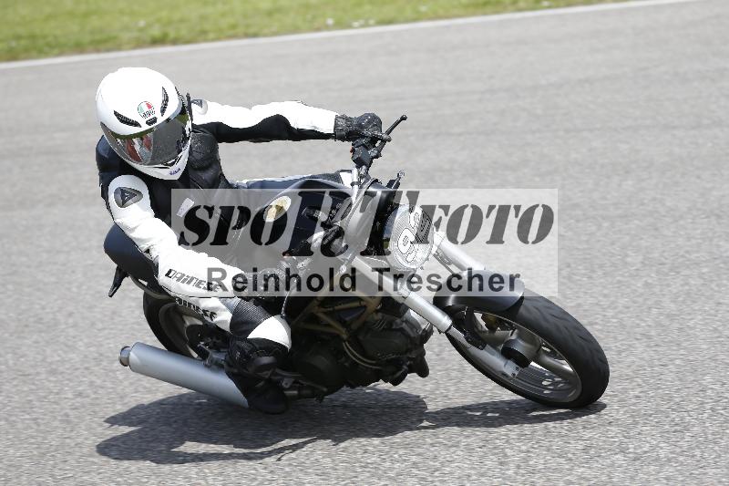 /Archiv-2024/29 12.06.2024 MOTO.CH Track Day ADR/Gruppe blau/92